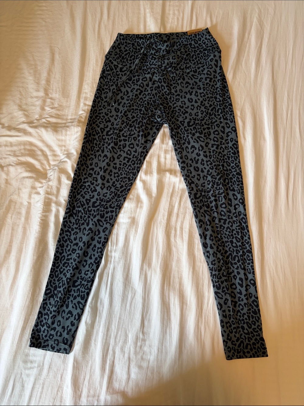 PINK Victoria's Secret Kids Leopard Print Leggings - Black/Gray